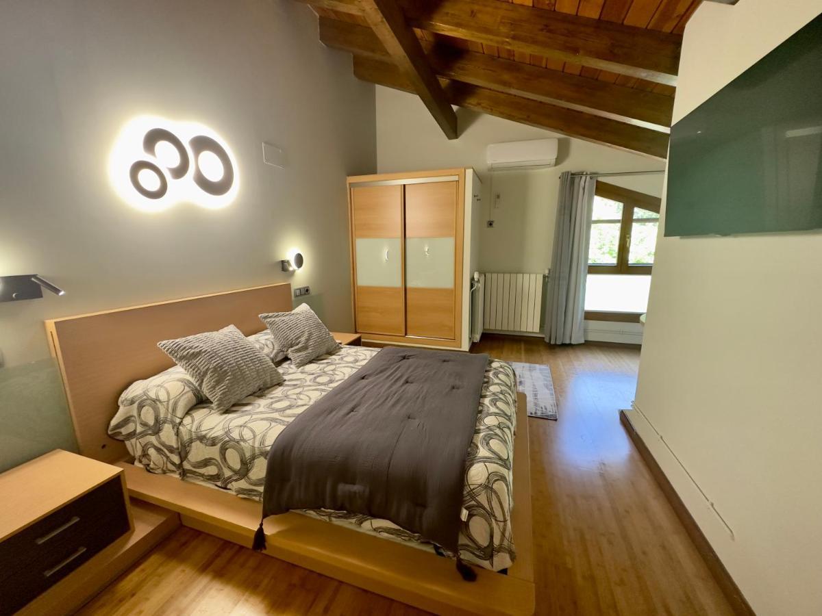 La Llardana Affittacamere Benasque Esterno foto