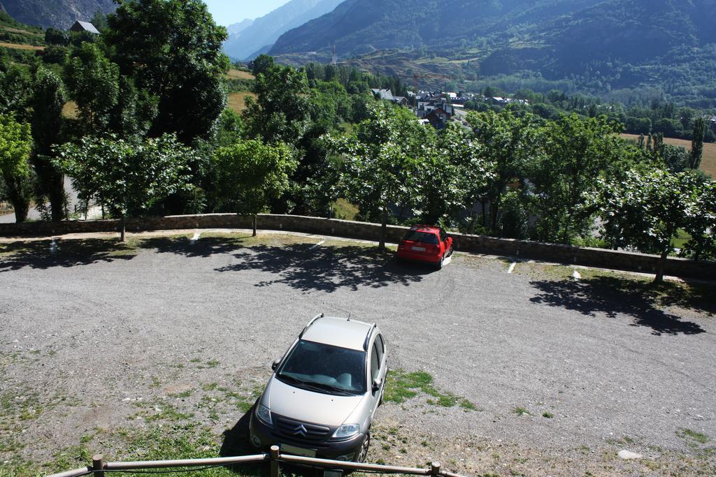 La Llardana Affittacamere Benasque Esterno foto